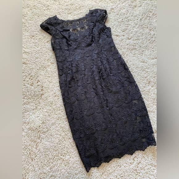 Chetta B Sherrie Bloom + Peter Noviello Lace Cocktail Dress - Black, Size 2 - Picture 3 of 9